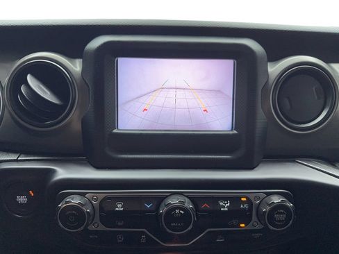 Used 2023 Jeep Wrangler Unlimited Sport AWD/4WD image 41