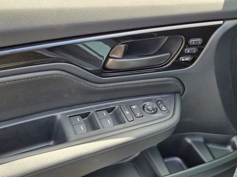 New 2026 Honda Odyssey Touring image 12