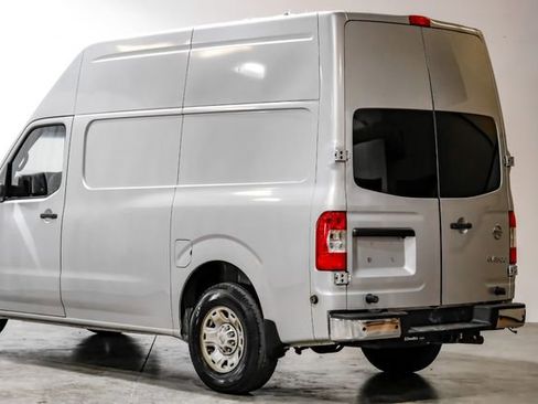 Used 2013 Nissan NV 3500 SV w/ Technology Pkg image 22