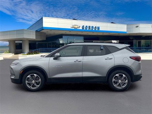 Used 2024 Chevrolet Blazer LT w/ Convenience Package image 3