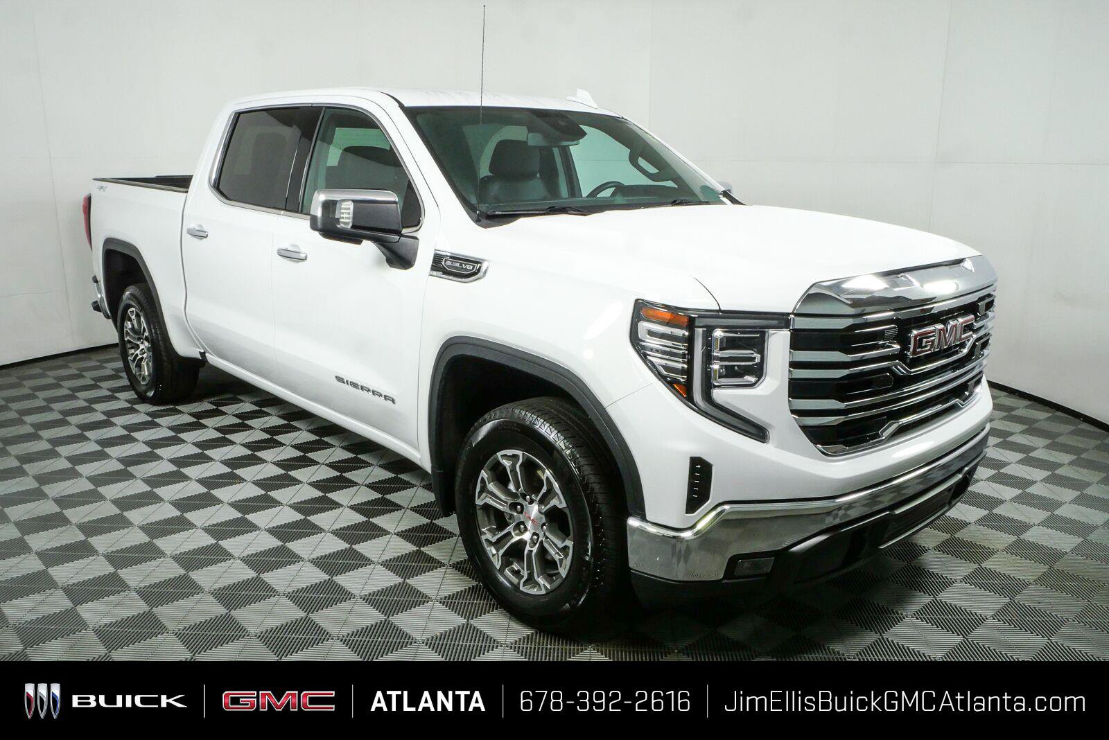 Used 2026 GMC Sierra 1500 SLT AWD/4WD image 1