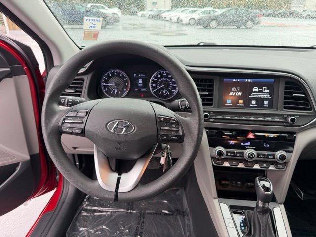 Used 2020 Hyundai Elantra SEL FWD image 13