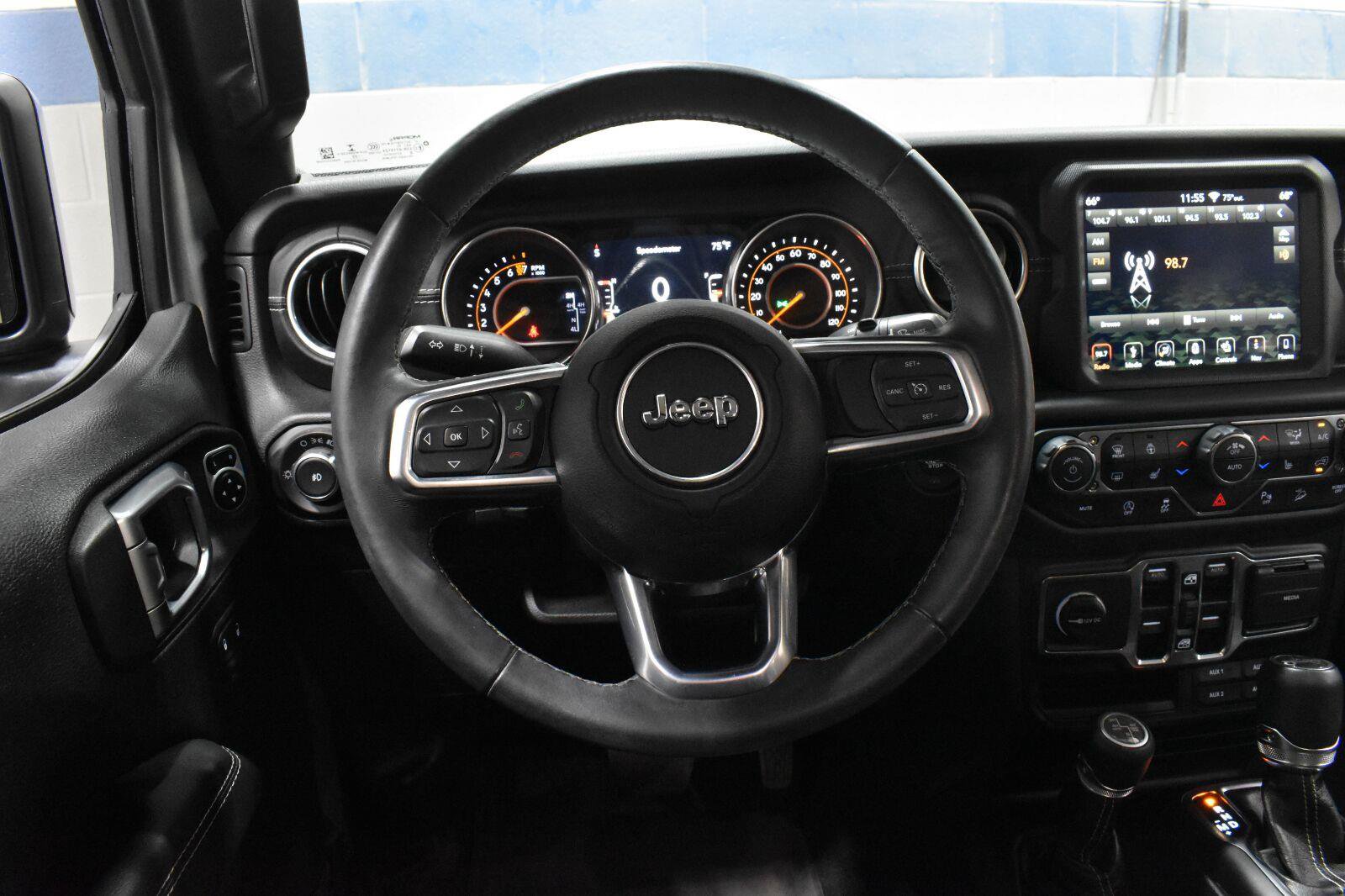 Used 2019 Jeep Wrangler Unlimited Sahara w/ Quick Order Package 24M Moab AWD/4WD image 6