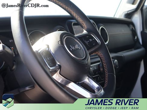 Used 2023 Jeep Wrangler Altitude image 24