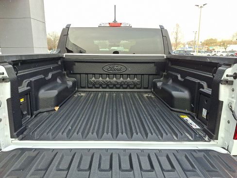 Certified 2024 Ford Maverick XLT w/ XLT Luxury Package image 29