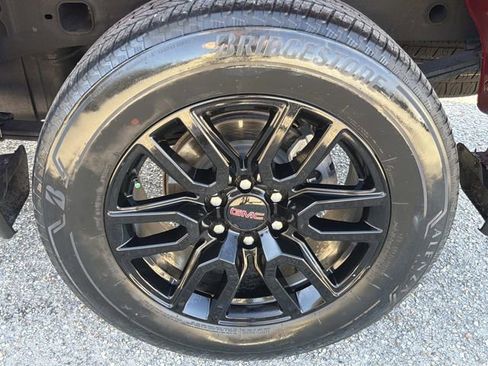 Used 2023 GMC Sierra 1500 Elevation image 14