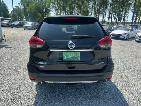 Used 2018 Nissan Rogue S AWD/4WD image 18
