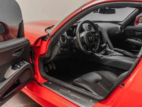 Used 2015 Dodge Viper w/ Quick Order Package 22J GT image 23