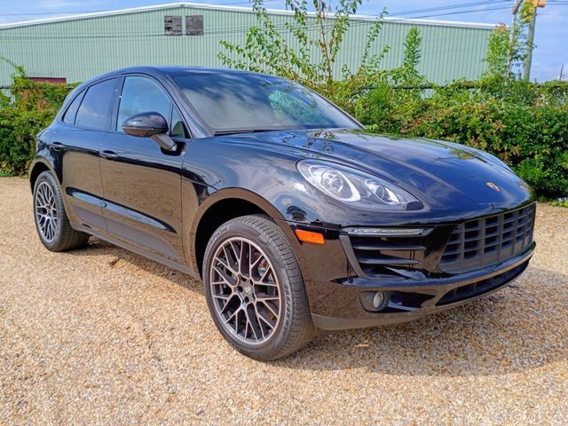 Used 2018 Porsche Macan AWD/4WD image 18
