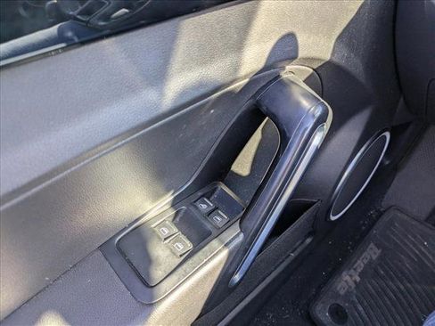 Used 2016 Volkswagen Beetle 1.8T S image 15