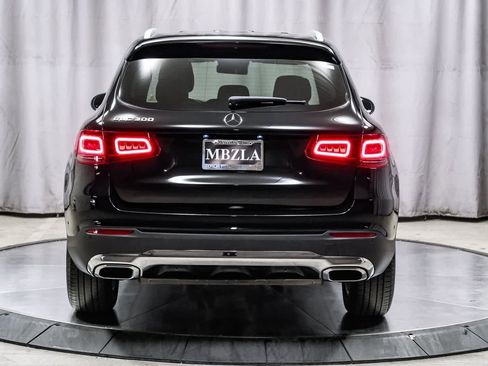 Used 2022 Mercedes-Benz GLC 300 image 3