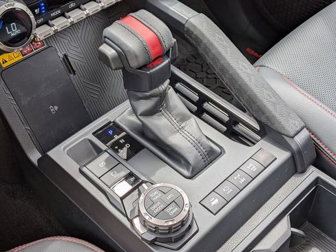 Used 2025 Toyota Tacoma TRD Pro w/ Tow Tech Package AWD/4WD image 19