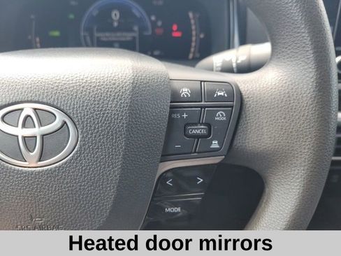 Used 2025 Toyota Camry LE FWD image 11