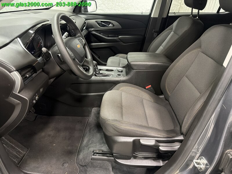 Used 2021 Chevrolet Traverse LS AWD/4WD image 23