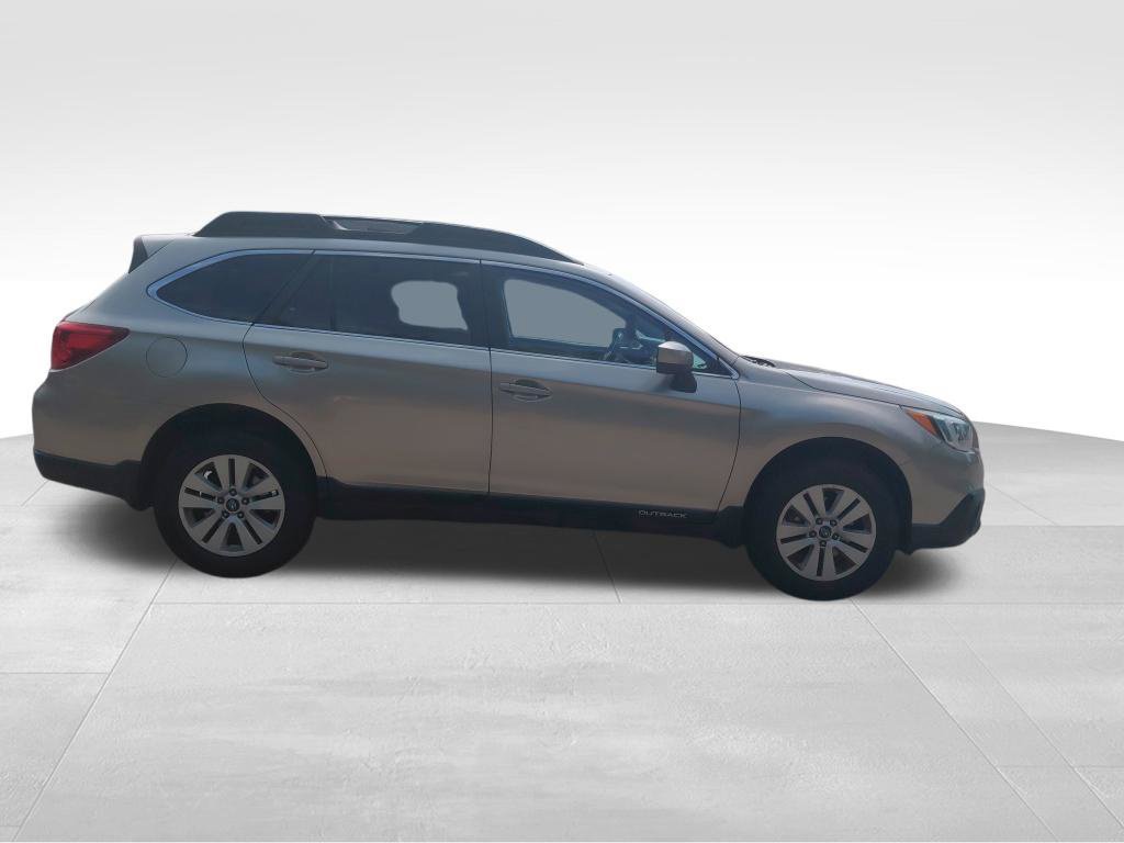 Used 2015 Subaru Outback 2.5i Premium AWD/4WD image 4