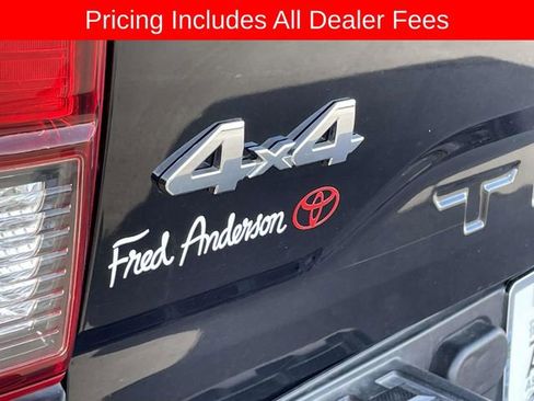 Used 2022 Toyota Tacoma SR AWD/4WD image 11