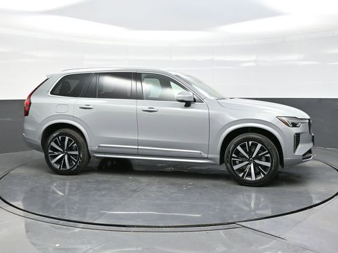 New 2026 Volvo XC90 B5 Core w/ Protection Package image 8