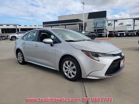 Certified 2023 Toyota Corolla LE FWD image 2