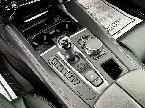 Used 2018 BMW X6 M image 16