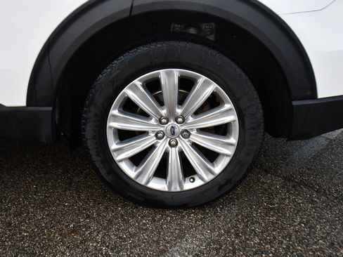 Used 2023 Ford Explorer Limited w/ Limited Technology Package image 22