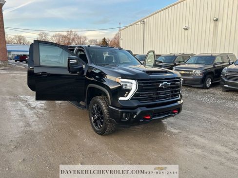 Used 2025 Chevrolet Silverado 2500 LT w/ Trail Boss Package image 16