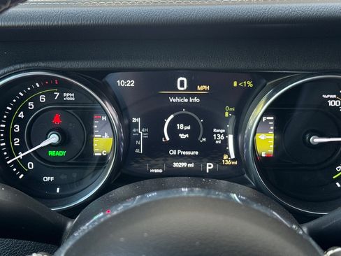 Used 2023 Jeep Wrangler Unlimited Sahara AWD/4WD image 22