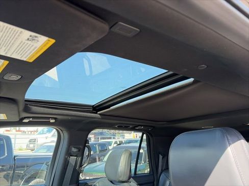 Used 2022 Lincoln Navigator L 2WD image 19