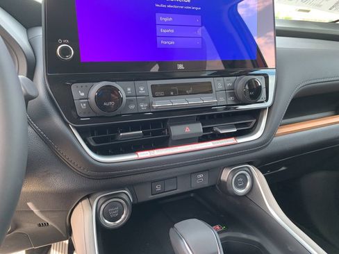 New 2026 Toyota Grand Highlander AWD image 25