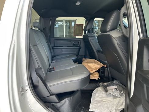 Used 2025 RAM 3500 Tradesman w/ Chrome Appearance Group image 25