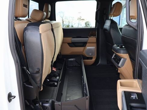 Certified 2023 Ford F250 Lariat w/ FX4 Off-Road Package image 16