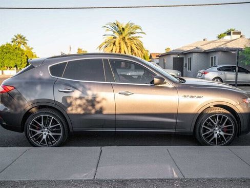 Used 2017 Maserati Levante w/ Sport Package image 6