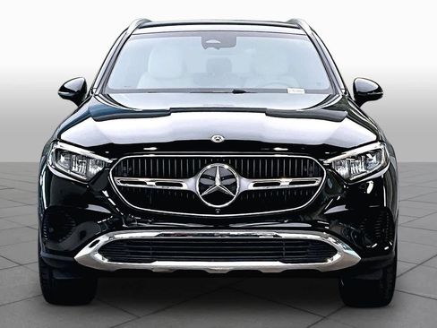 Used 2025 Mercedes-Benz GLC 300 image 4