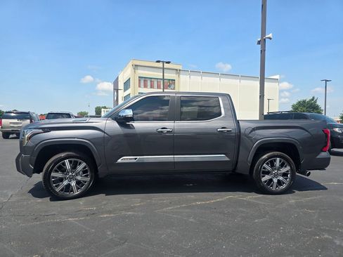 Used 2025 Toyota Tundra Capstone AWD/4WD image 5