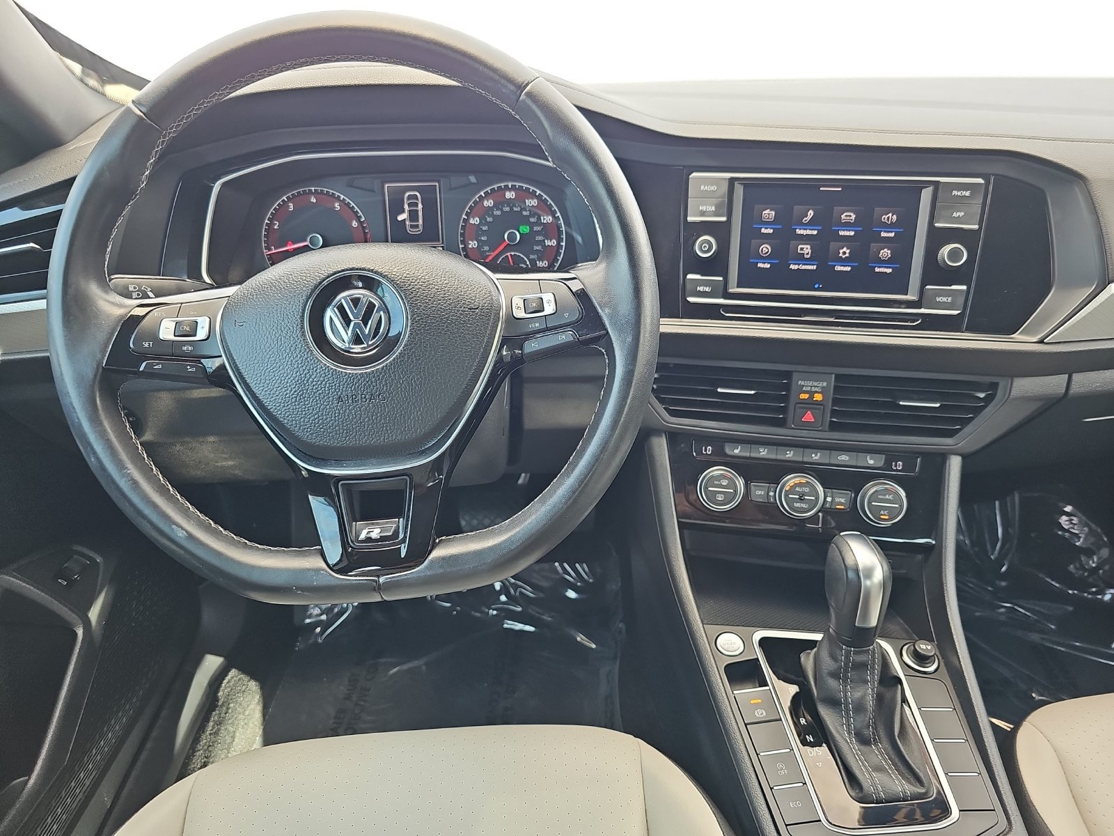 Used 2020 Volkswagen Jetta R-Line FWD image 15