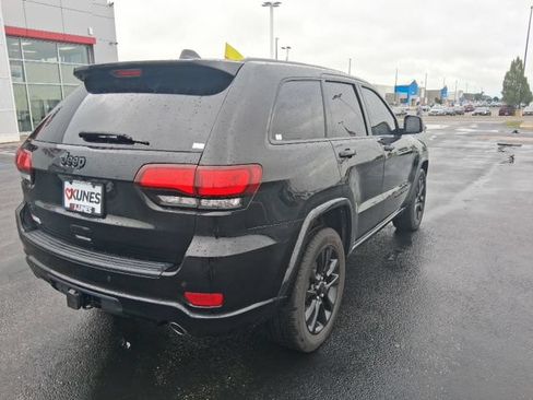 Used 2021 Jeep Grand Cherokee Laredo X AWD/4WD image 18