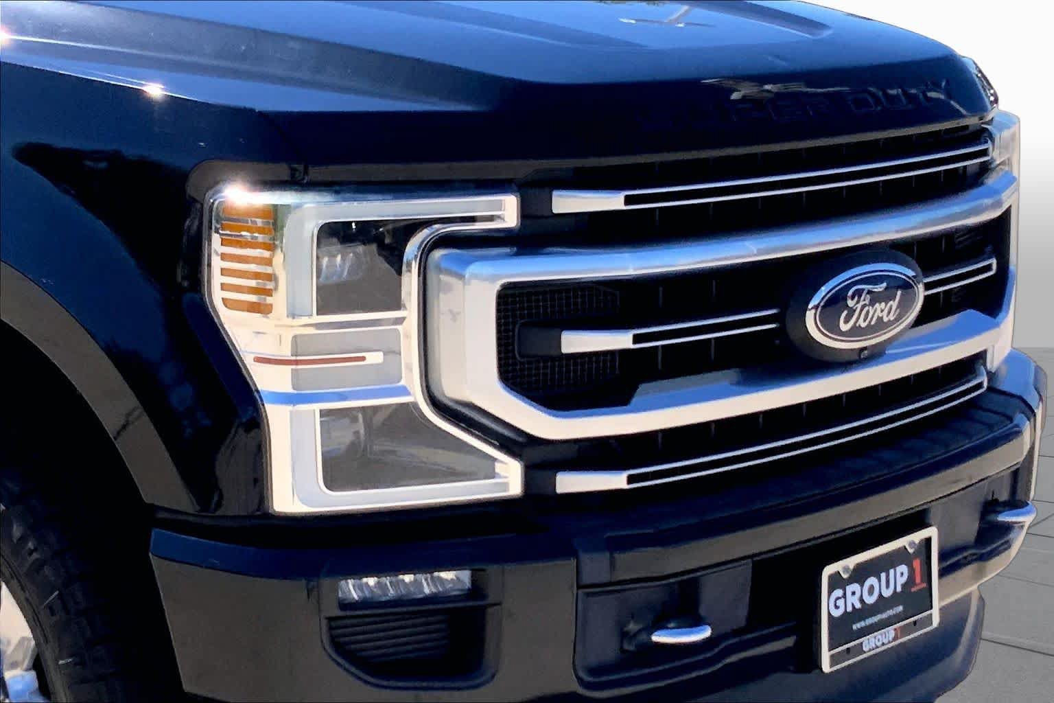 Used 2020 Ford F250 Platinum w/ FX4 Off-Road Package AWD/4WD image 29