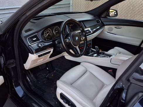 Used 2017 BMW 550i Gran Turismo xDrive image 14