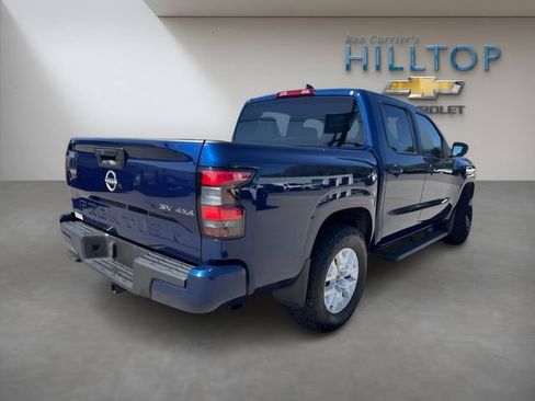 Used 2022 Nissan Frontier SV AWD/4WD image 5