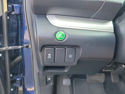 Used 2016 Honda CR-V EX image 11