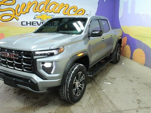 Used 2024 GMC Canyon AT4 image 4