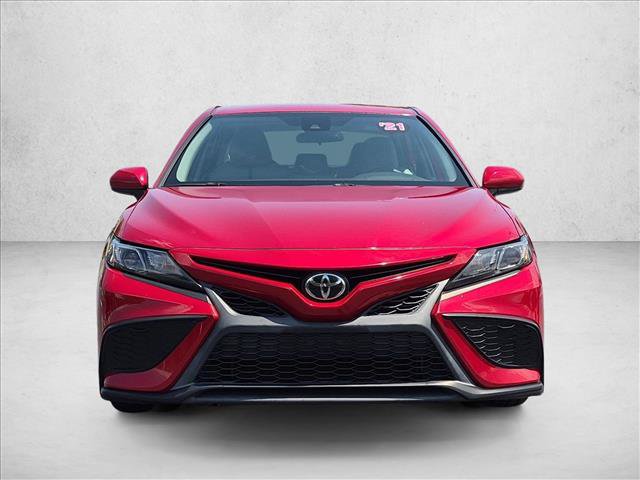 Used 2021 Toyota Camry SE FWD image 2