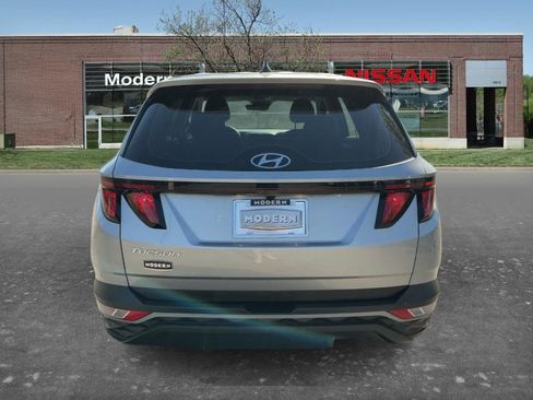 Used 2024 Hyundai Tucson SE FWD image 3