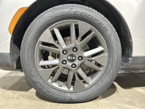 Used 2021 Kia Soul EX image 29