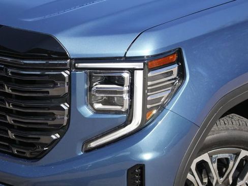 Used 2025 GMC Sierra 1500 Denali Ultimate image 2