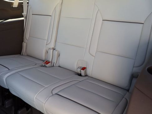 New 2026 GMC Yukon XL Denali w/ LPO, Floor Liner Package image 20