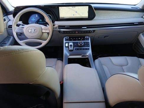 Used 2023 Hyundai Palisade Calligraphy image 10