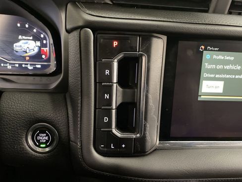 Used 2022 GMC Yukon XL Denali image 25