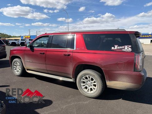 Used 2019 GMC Yukon XL SLT w/ Open Road Package AWD/4WD image 13