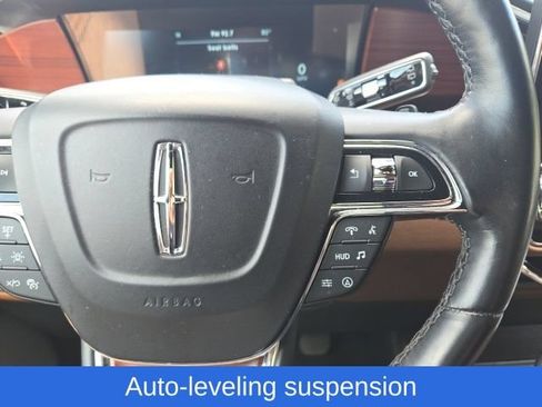 Used 2023 Lincoln Navigator Reserve AWD/4WD image 18