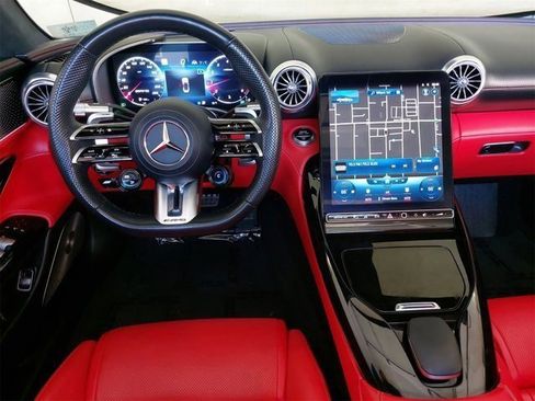 Used 2022 Mercedes-Benz SL 63 AMG 4MATIC w/ Driver Assistance Package image 16